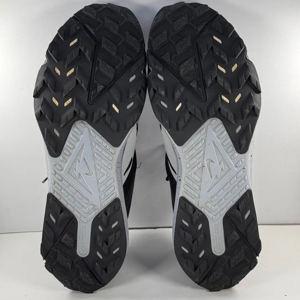 Nike Terra Kiger 8 Black Wolf Grey Trail Running Shoes DR2693-001 Mens 13